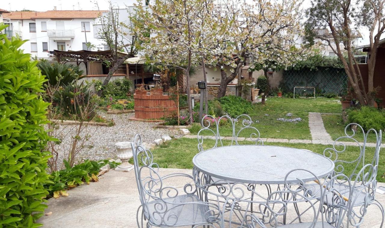 فادا Room Garden المظهر الخارجي الصورة